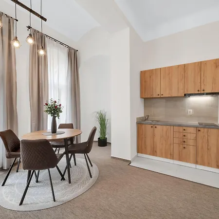 Готель Rezidence Gloria 3*