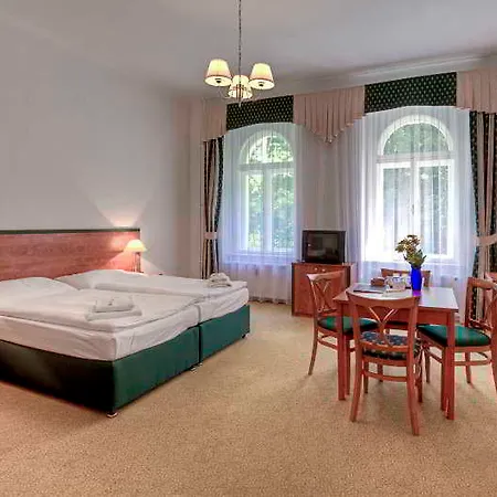 Готель Rezidence Gloria 3*